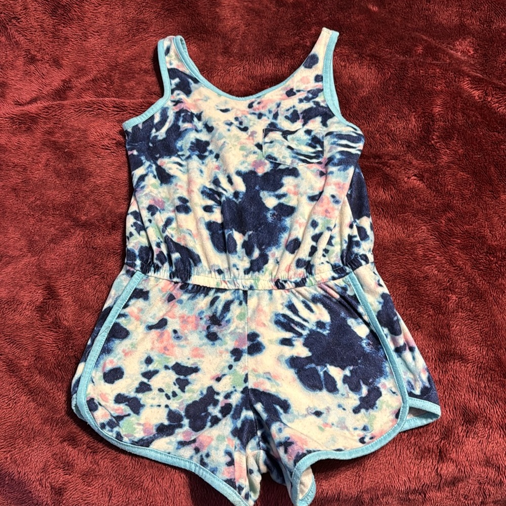 Cat & jack sleepwear size 8 slight ware and tear